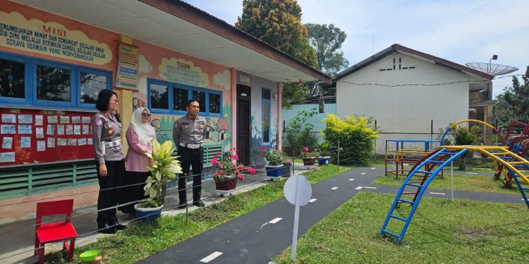 Cegah Kecelakaan Sejak Dini, Satlantas Polres Simalungun Koordinasikan Rehab Taman Lalu Lintas TK Tunas Bangsa Bersama PTPN IV