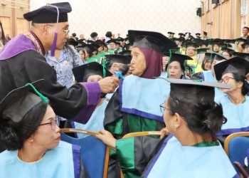 Wisuda 360 Peserta Sekolah Lansia Tangguh, Bupati Simalungun: "Semangat Belajar Tidak Pernah Dibatasi Oleh Usia"