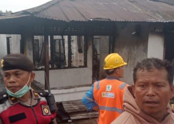 Dua Rumah Terbakar di Gang Jambu Air Pematangsiantar