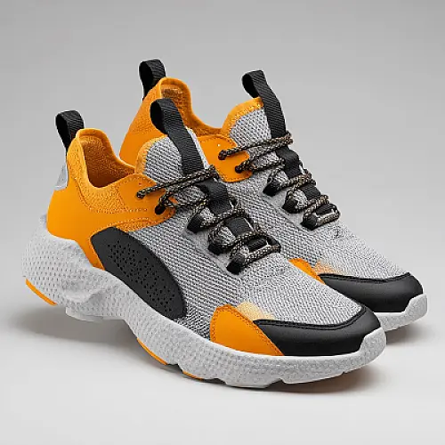 Sepatu Sneakers Casual