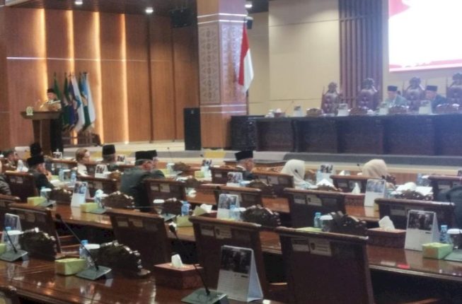 04282025 - Sidang Paripurna