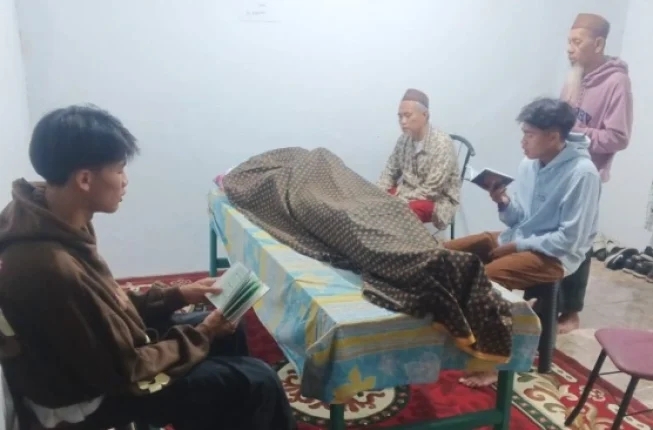 Warta-Kusuma-Meninggal