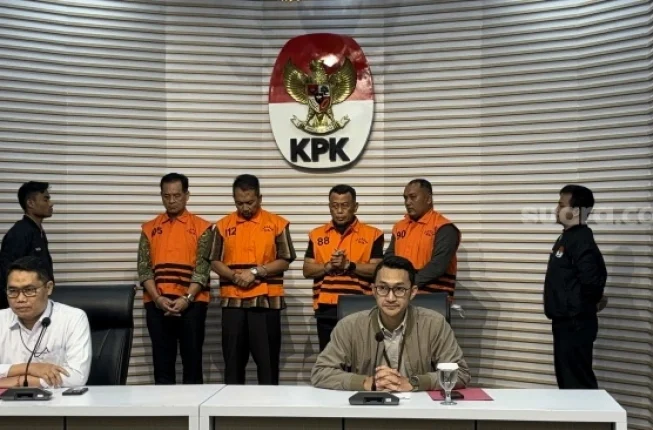 10214-bupati-ponorogo-sugiri-resmi-jadi-tersangka-kasus-dugaan-suap-dan-gratifikasi