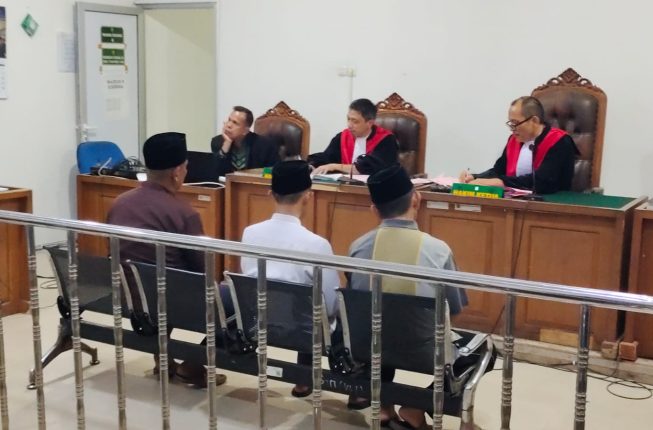 1001917645