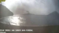 99009-gunung-anak-krakatau-erupsi