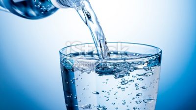 Manfaat Minum Air Putih Saat Bangun Tidur