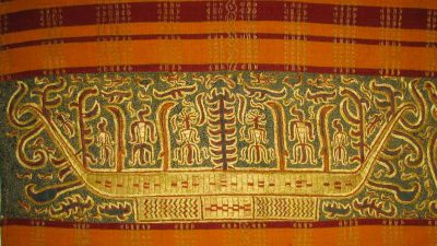 Jejak Sejarah Kain Tapis Lampung