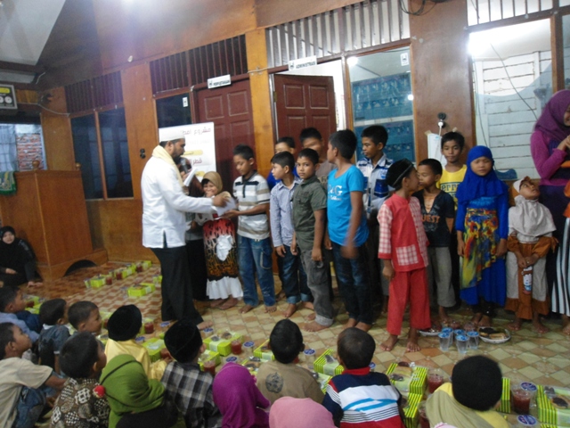 Ruman Aceh Salurkan Donasi Ifthar Jama’i Qatar Charity