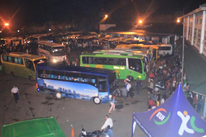 H-1, Pemudik di Terminal Induk Rajabasa Berkurang