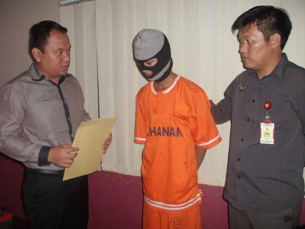 Menggelapkan Uang Bos, Warga Kedamaian Ditahan