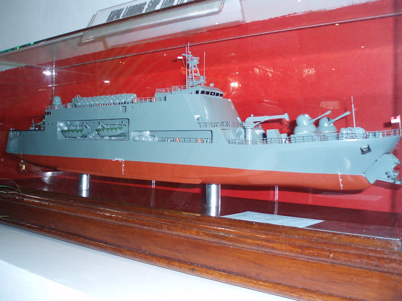 Mengecek Pabrik Kapal, Pangarbar TNI AL Kunjungi Lampung