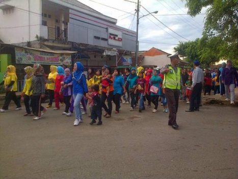Lomba Gerak Jalan HUT Korpri di Kotabumi Picu Kemacetan