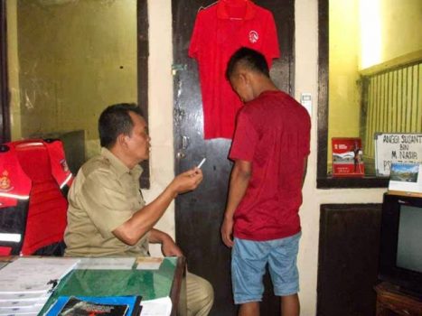 Wahyu Ketahuan Buang Ganja di Kamar Mandi Kantor Polisi