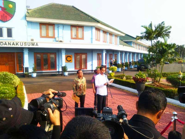 Jokowi Umumkan Panitia Seleksi Pimpinan KPK, Semuanya Perempuan