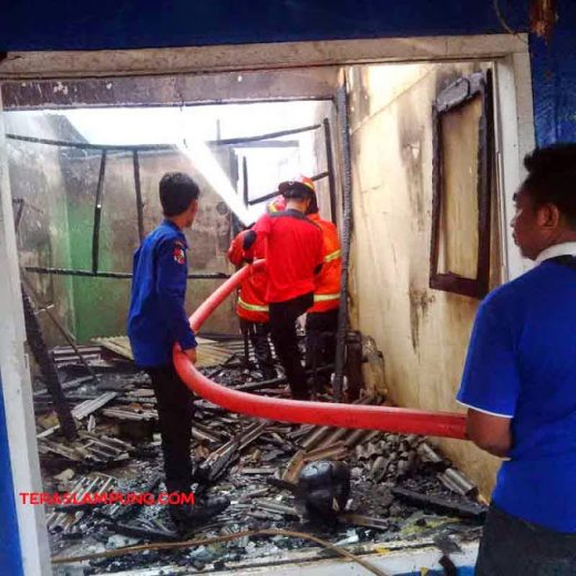 Kebakaran Tujuh Ruko dan Rumah Kos di Kotabumi, Kerugian Rp 200 Juta