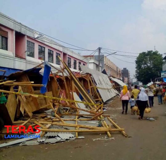 Beginilah Kondisi Lapak Pedagang Pasar Kopindo Metro Setelah Dirusak Massa