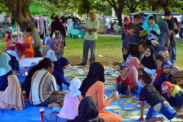 Asyiknya Hari Buku Nasional dan Setahun MIBARA