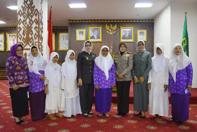 Gubernur: Organisasi Wanita Islam Harus Solid , Kokoh dan Berkembang