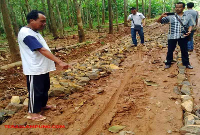 Proyek Jalan Desa Pekurun, Sekretaris BPMPD Klaim tak Pernah Terima Laporan Camat Abung Tengah