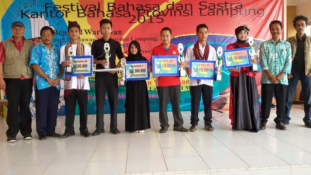 SMA Negeri 1 Pringsewu Wakili Lampung pada Lomba Musikalisasi Puisi Nasional 2015 di Jambi