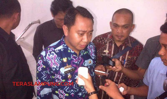 Bupati Lampung Utara akan Menghukum Lembaga yang Kantornya Kotor