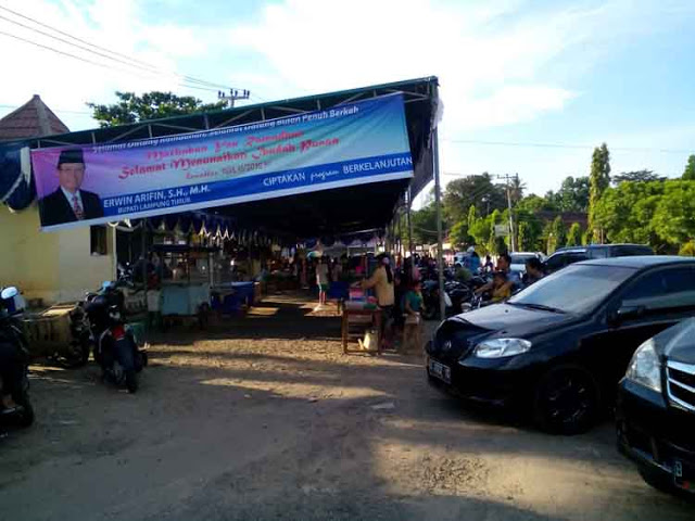 Aneka Tajil Dijual di Pasar Sukadana Lampung Timur
