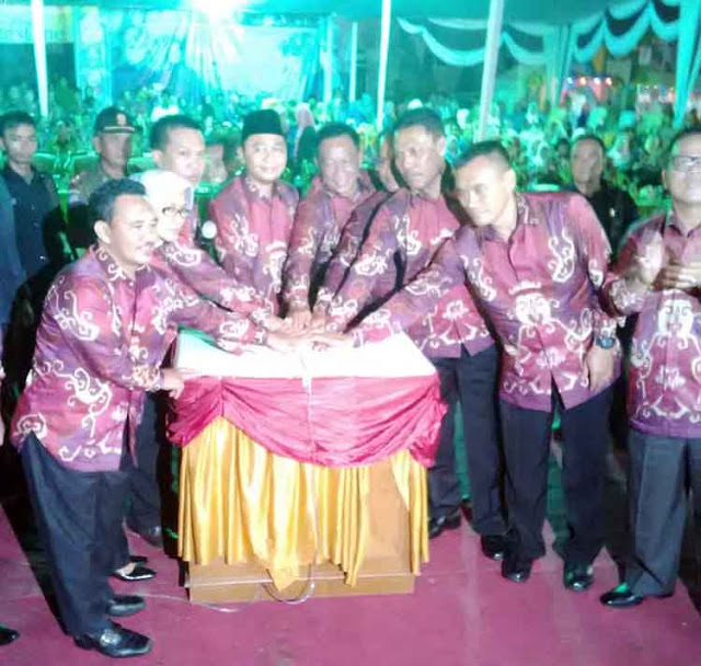 Malam Ini, Bupati Agung Buka Lampura Fair 2015