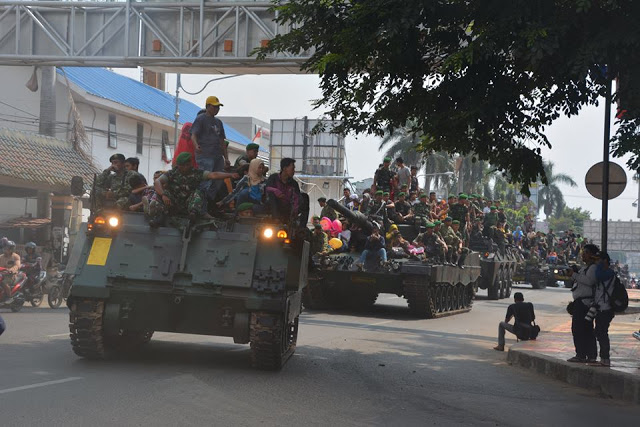 Kasdam Sriwijaya Buka Pameran Alutsista di Lapangan Saburai