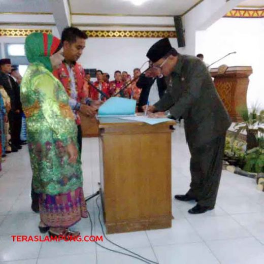 Aneh, Enam Hari Setelah Dilantik Sebagai Kepala Sekolah Banyak yang Belum Tahu Tempatnya Bertugas