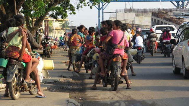Beberapa Warga Suku Kubu Mulai Menetap di Lampung Utara