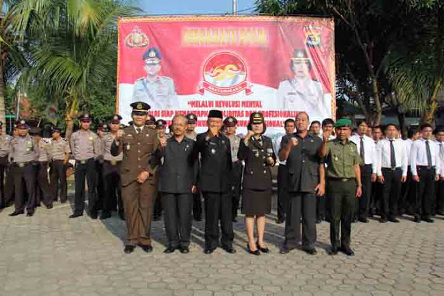 Walikota Lukman Hakim Jadi Inspektur Upaca HUT Bhayangkara di Kota Metro