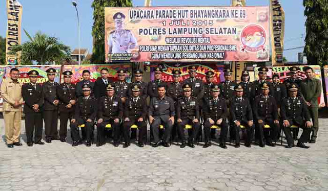 Kapolres Lamsel Ajak Anggota Tingkatkan Pelayanan Prima