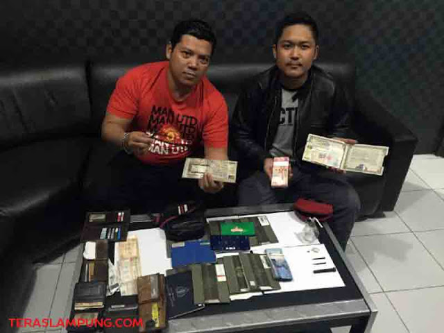 Lima Bandit Bermodus Pecahkan Kaca dan Gembosi Ban Mobil Diringkus Polisi