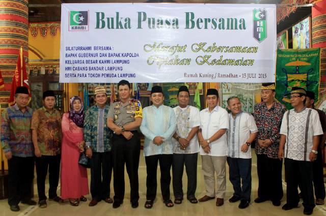 Gubernur Ridho Ficardo Berbuka Puasa Bersama KAHMI