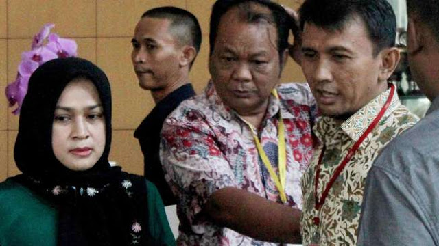 KPK Tetapkan Gubernur Sumatera Utara dan Istri Mudanya Sebagai Tersangka