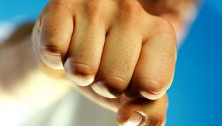 Terdakwa Kasus Mesum Aniaya Anak Kandungnya Usai Jalani Sidang Perdana