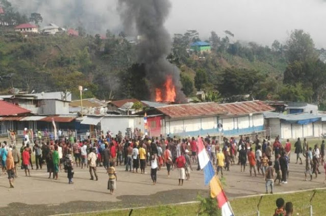 Rusuh Tolikara Papua, Belasan Kios dan Rumah Warga Hangus Dibakar Massa Tak Dikenal