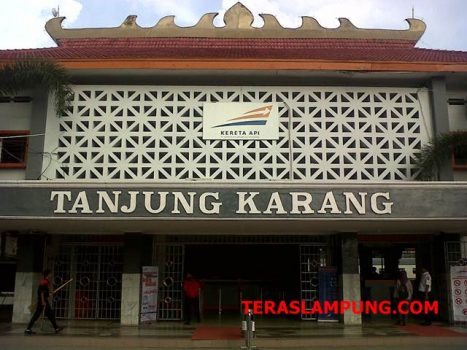 H-4 Idul Fitri, Jumlah Penumpang Kereta Api dari Stasiun Tanjungkarang Naik 10 Persen