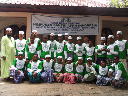 Ustad Fadzlan, Putra Asli Papua yang Giat Berdakwah di Wilayah Fakfak