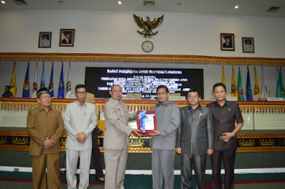 Pemprov dan DPRD Tandatangani Nota Kesepakatan PPAS