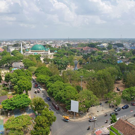 Survei Pilkada: Warga Kota Metro Permisif Politik Uang