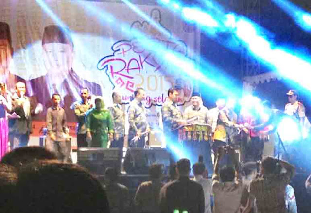 Rycko – Eki Buka Gelaran Lampung Selatan Fair 2015