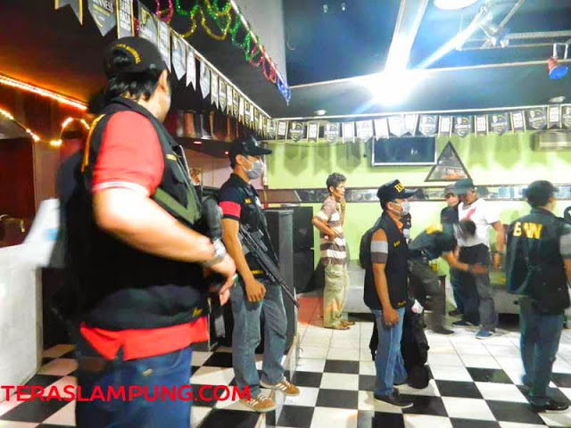 Razia Tempat Hiburan Malam, BNNP Tangkap Belasan Remaja Pengguna Narkoba