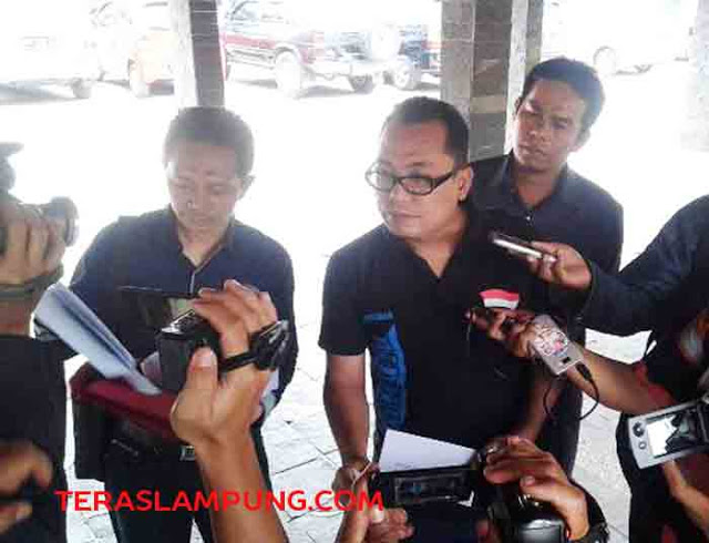 Diduga Lakukan Kebohongan, Ricky Tamba Dilaporkan ke Polresta Bandarlampung