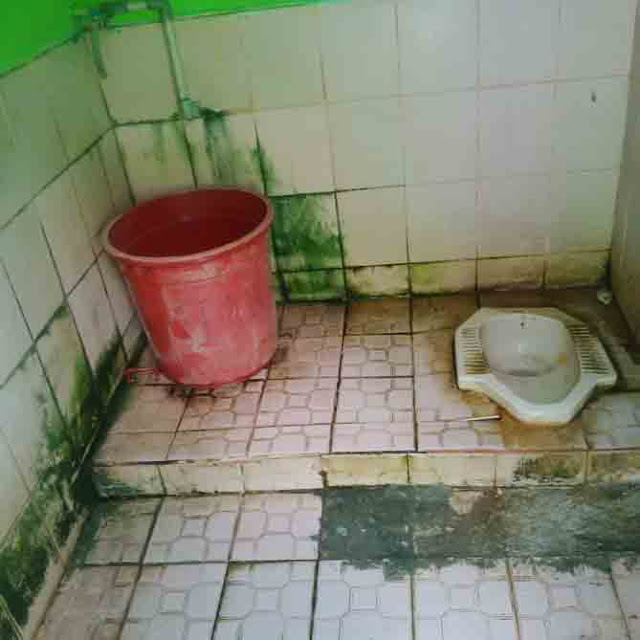 Sejumlah WC di Kantor Pemkab Lampung Utara Kurang Terawat