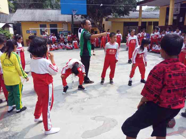 SDN 1 Kalianda Gelar Perlombaan HUT RI