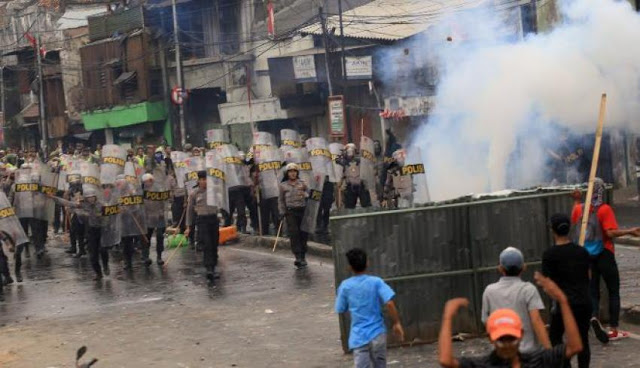 Pernyataan Sikap Komite Aksi Perempuan terkait Penggusuran Kampung Pulo