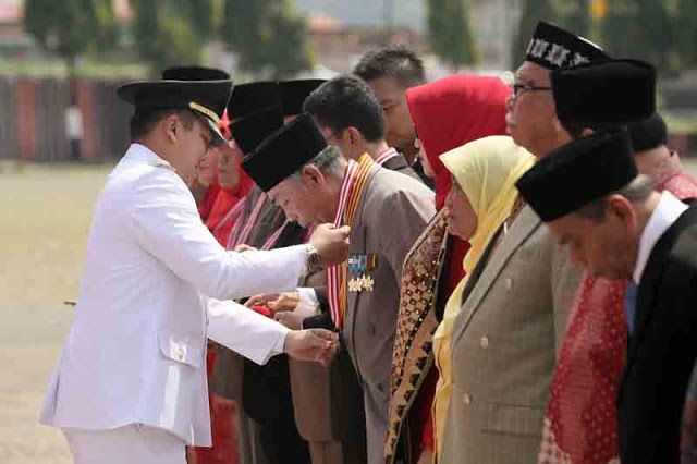 Inilah 17 Tokoh Lampung yang Mendapatkan Penghargaan dari Gubernur