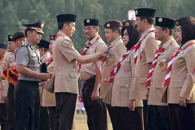 Gubernur Ridho Ficardo Dapat Penghargaan Lencana Dharma Bhakti dari Presiden
