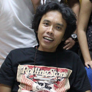 Sepak Pojok: Menghina